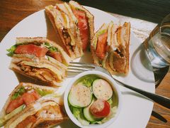 福尼亚总汇-雅城香慧咖啡馆(常德路店)