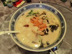 极品鱼头皇-山外山菜馆(玉泉路店)