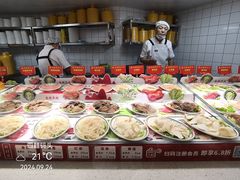 -四囍码头海鲜烧烤自助火锅(外滩南京东路悦荟广场店)