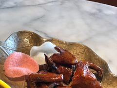 蝴蝶里招牌乳鸽-蝴蝶里·粤菜·点心(龙湖天街&滨江店)