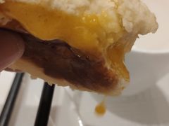 酥皮流沙包-皇朝尊会(龙之梦大酒店)