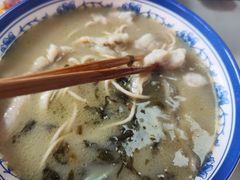 招牌黄鱼面-明呈黄鱼面馆(斜土路店)
