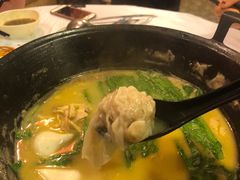 -鲜入围煮花胶鸡海鲜火锅
