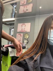 -TONI&GUY