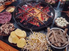 -利姐牧牛匠老火锅(兰花店)