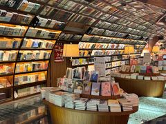 -钟书阁(珍园店)