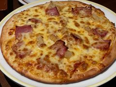 培根鸡肉双拼披萨-萨莉亚意式餐厅(杭州滨江天街店)