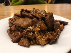 传统老爆三-陈傻子餐厅(世纪都会店)