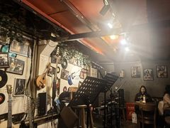 -南锣鼓巷吉他吧(鼓楼店)