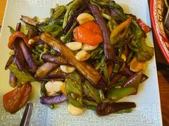 -闯关东东北农家菜(崂山石老人店)