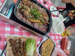 -顶峰夜宴·龙虾烧烤大排档(九江学院店)