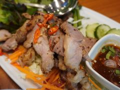 -Chom Cafe and Restaurant