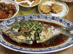 -芦茨金富饭庄·25年老字号·专做稻草鸡