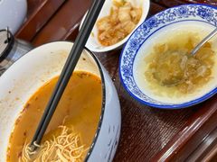 -百年老字号·观振兴蟹黄面·三虾面·苏式面(观前街富仁坊巷店)