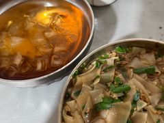 -正宗杨记普洱酸醋米线(总店)
