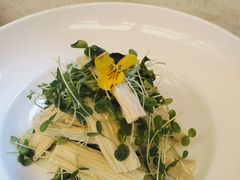 -阿瓦山寨·湘菜现炒·剁椒鱼头王(咸阳总店)
