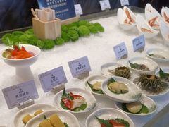 -雍容荟帝王蟹活龙虾展台自助(IFS黑金店)