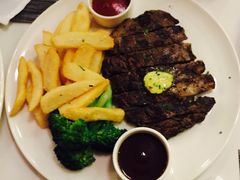 -WOLFGANG PUCK KITCHEN & BAR(迪士尼小镇店)