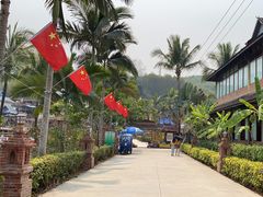 -曼丢傣家古寨