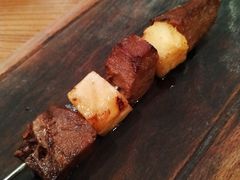 香烤牛舌-阿里家·新疆烤肉酒場 by MIG