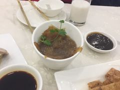 -楼外楼·停车场