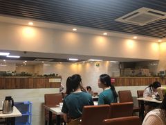 -胡须佬鸡煲四季火锅(龙珠大道店)