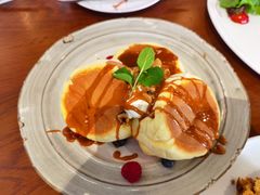 焦糖榛果奶油芝士舒芙蕾-UPPER KITCHEN(延安路店)