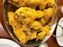 -BHC炸鸡(明洞总店)