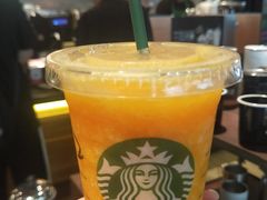 -星巴克臻选(周浦万达店)