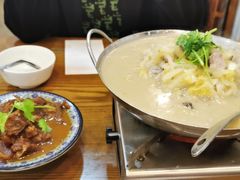 锅仔酸菜粉丝汆羊肉-老回回饺子馆(海洋馆店)