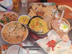 -小小集渔·泰式大排档(太古里香槟店)