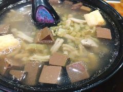 -百年尹氏汤包(环球美食荟店)