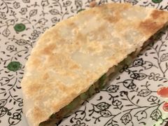 阿拉善驼肉馅饼-格日勒阿妈蒙古厨房(大召店)
