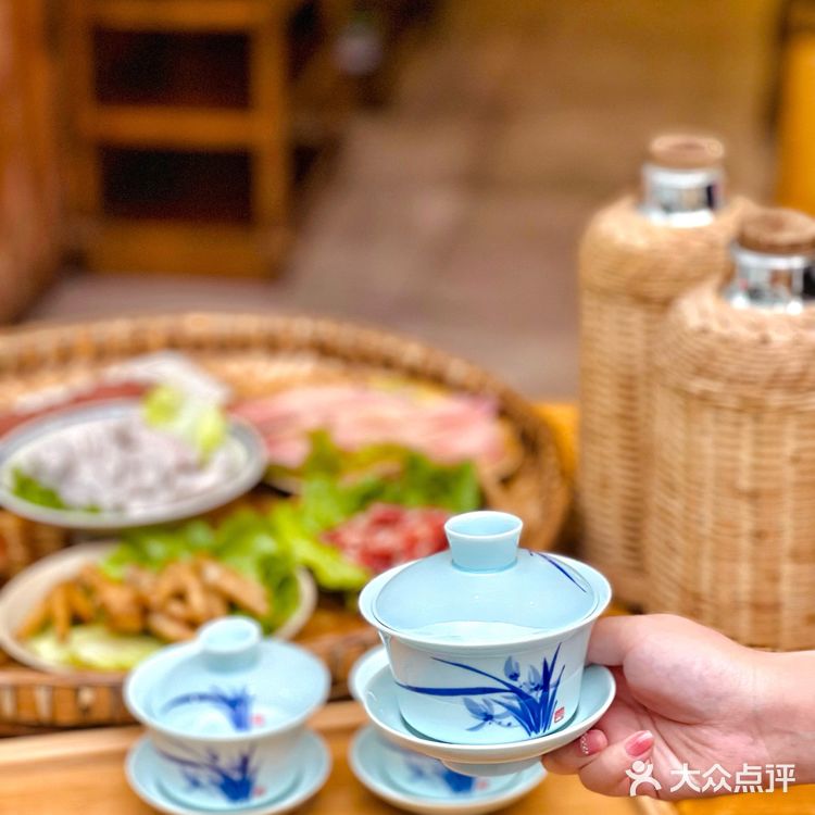 成都火锅|人间烟火气🔥东井盖碗茶晓火锅