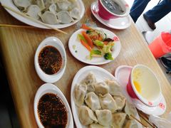 -赵奶奶水饺锅贴小酒馆(丁字沽店)