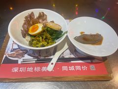 金奖卤鹅肉饭-陈鹏鹏潮汕菜(宝安机场T3航站楼店)