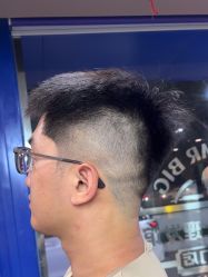 -大人物·男士理发馆