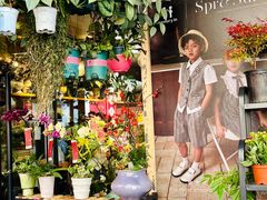 -溪岸路花鸟市场