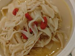 -桂满陇·蟹黄小笼汤包(中山公园店)