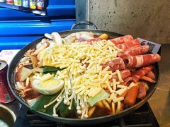 芝士肥牛年糕火锅-Meet Sun韩式大排档(五一广场7MALL店)
