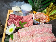 -铭牛烧肉·和牛海鲜自助(高新月牙湖店)