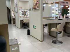 -HIMO海马体照相馆(上海华润CP静安店)