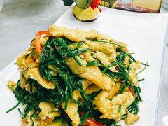 -三江源美食城