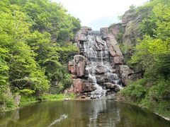 -龙潭大峡谷