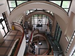 -香港大学