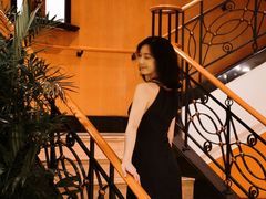 -深圳富苑皇冠假日套房酒店