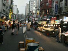 -六合夜市