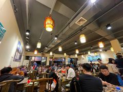 大堂-肖肖酸萝卜鱼火锅(总店)