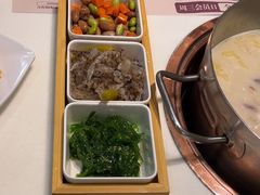 -洪氏嗨捞·猪肚鸡火锅(阳光天地店)