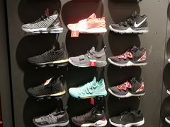 -NIKE上海青浦优选体验店
